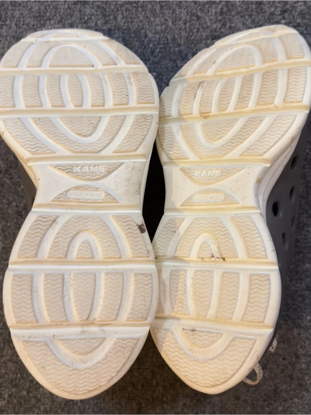 Kane Recovery Shoe Sneaker in Bark and Cream Sparkle M8/W10 Worn Once!